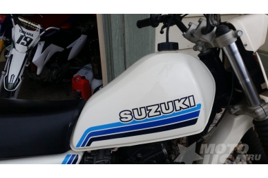 SUZUKI  DR250